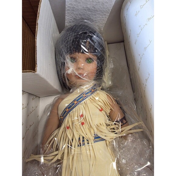 Danbury Mint Brave & Free Pocahontas 18-inch Porcelain Doll  Pocahontas By Susan Wakeen Complete w/Box Danbury Mint Porcelain Susan Weeken